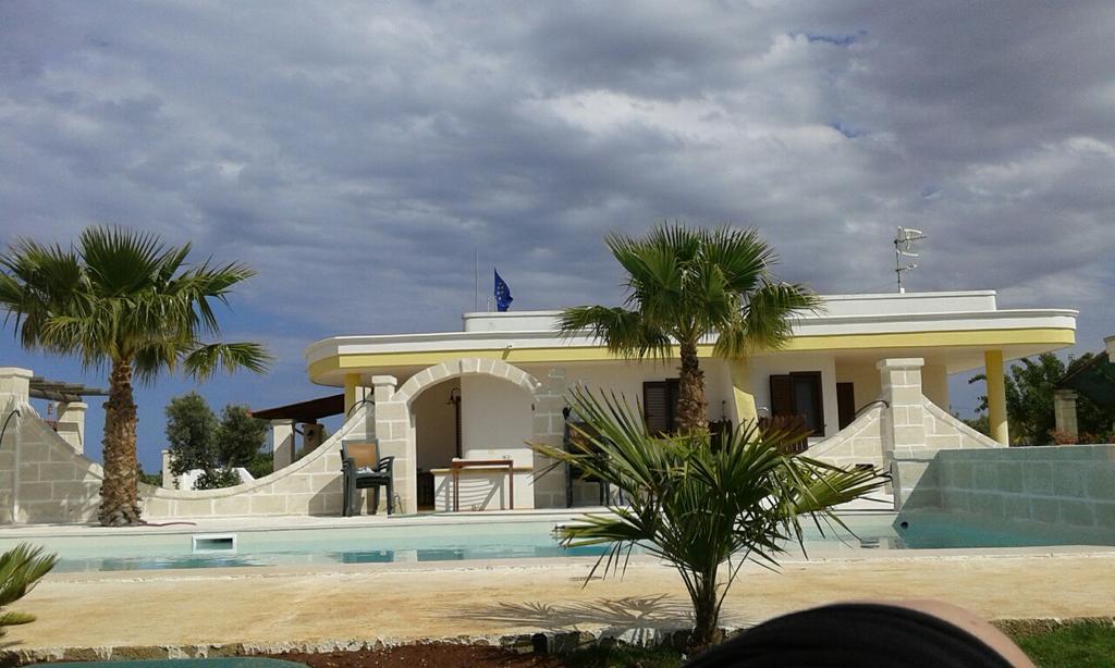 B&B Il Giardino Degli Ulivi Торре-Санта-Сабина Экстерьер фото