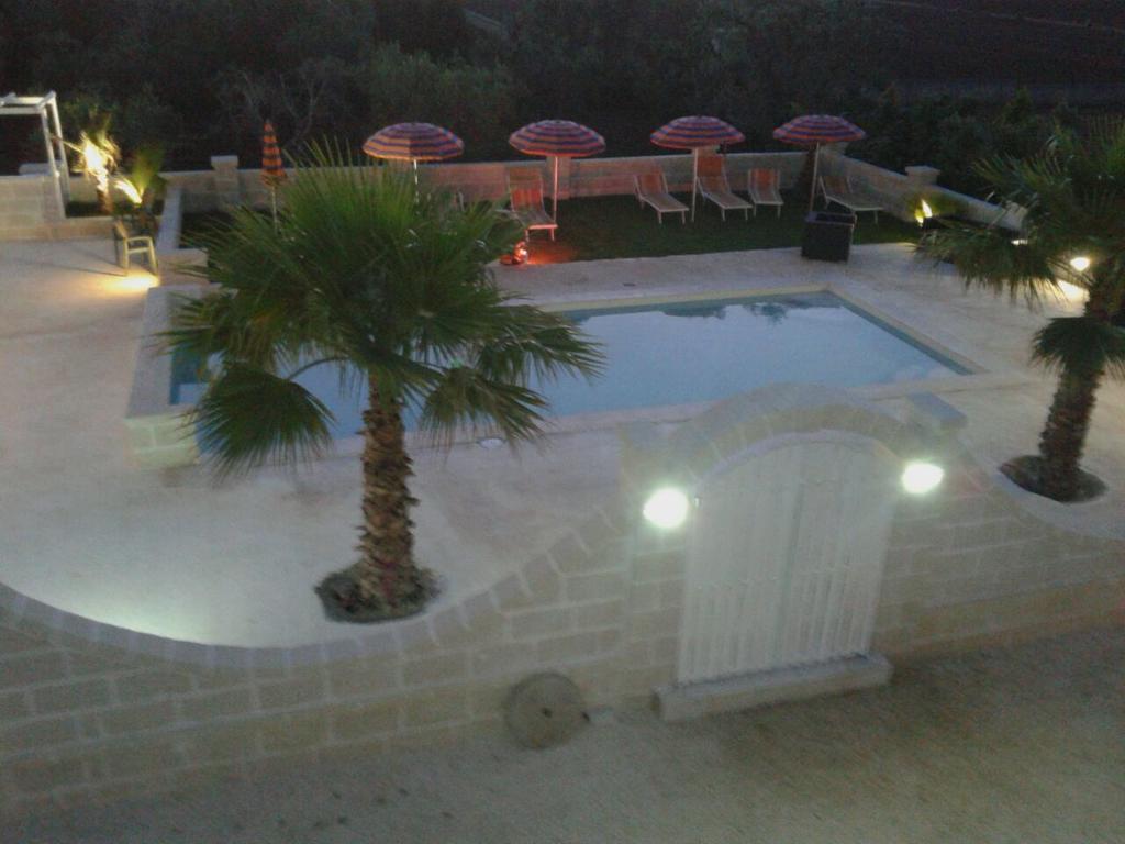 B&B Il Giardino Degli Ulivi Торре-Санта-Сабина Экстерьер фото